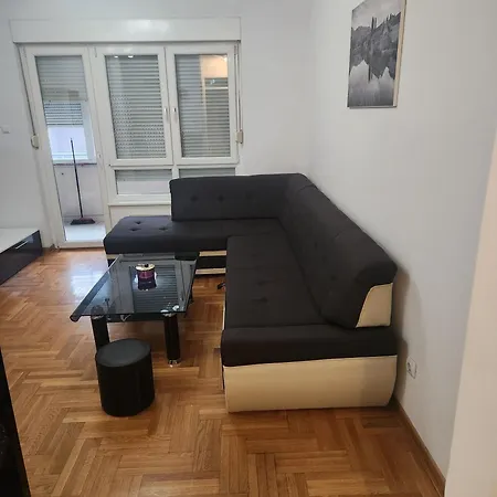 Apartment Stan Na Dan Dzon