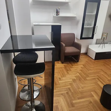 Stan Na Dan Dzon * Banja Luka